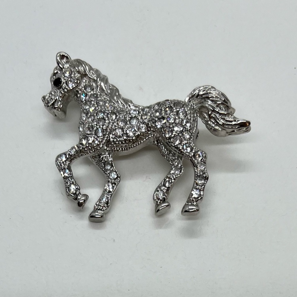 Silver Crystal Horse Brooch - Elegant Women’s Jewelry